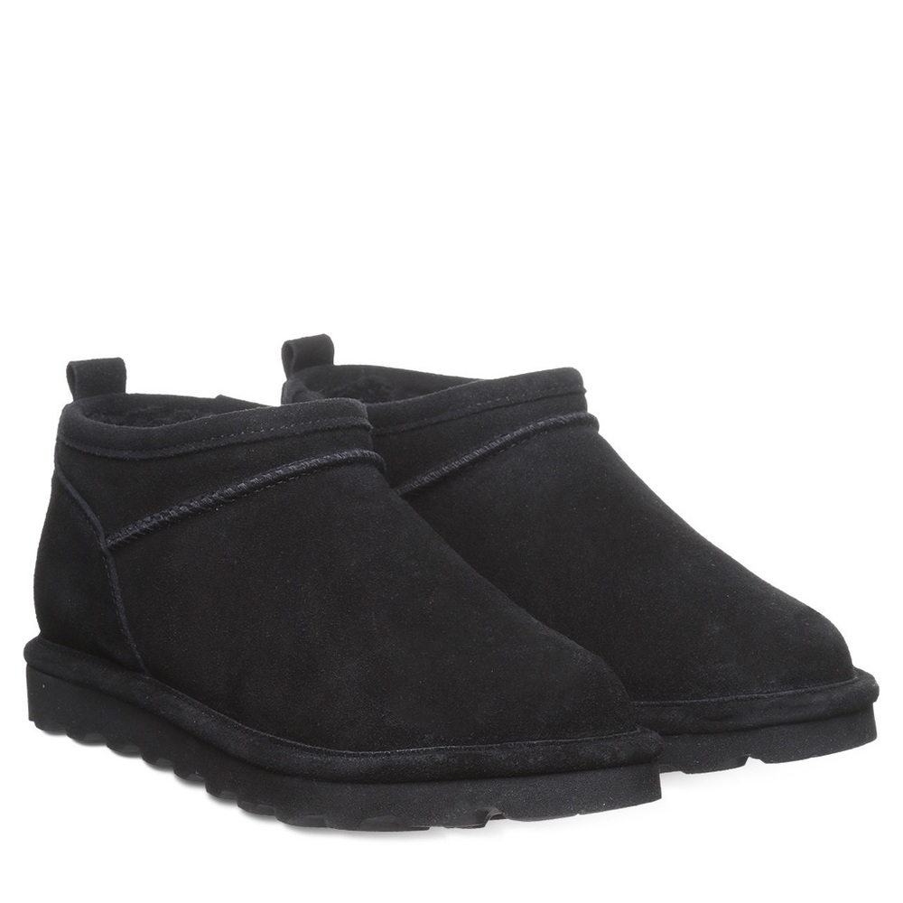 BearPaw Super Shorty Booties in Black, NWT, Size 7